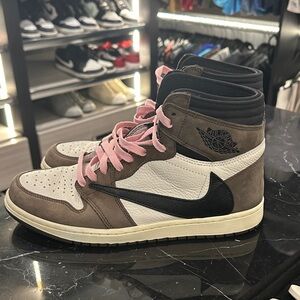 Travis Scott Air Force Ones - great condition